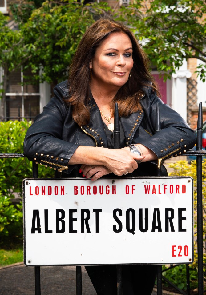 Showbiz veteran Kate Robbins has landed a role in EastEnders as music producer Jen