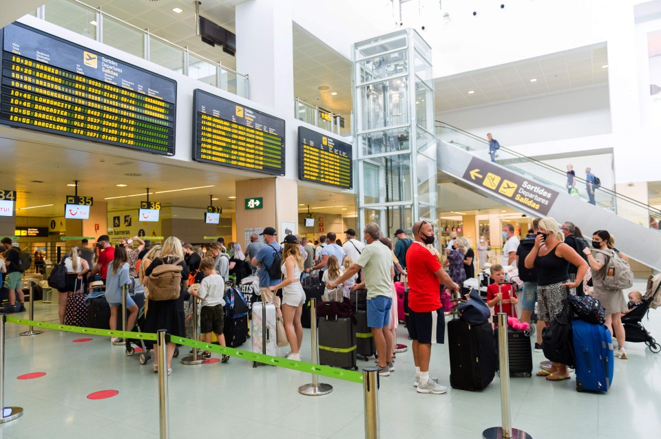 There was a mass Covid outbreak among students celebrating in the Balearic Islands