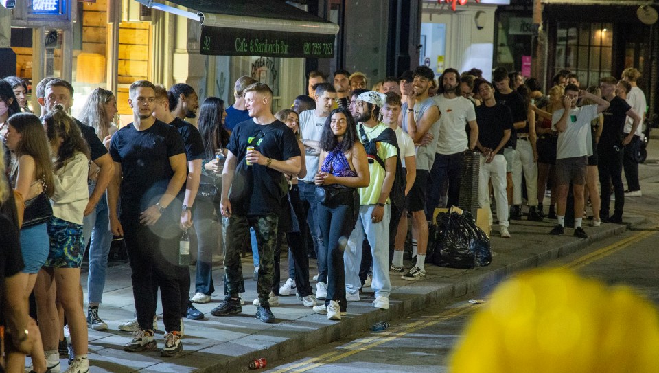 Massive queues were seen before midnight