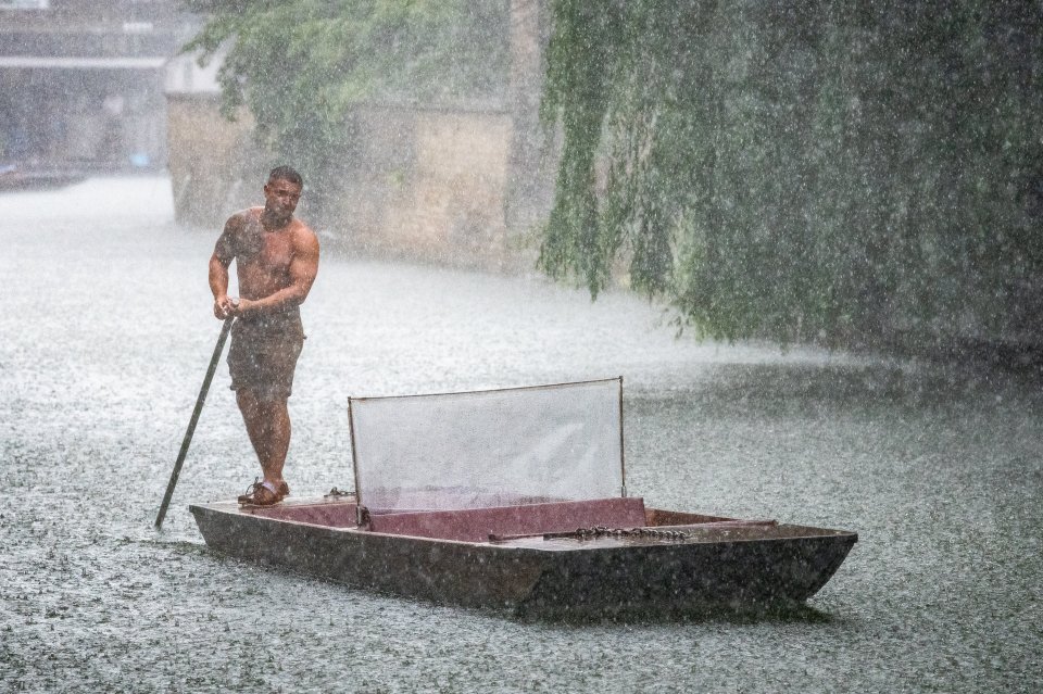 A man on a punt in Cambridge was caught in a hailstorm in Cambridge Monday afternoon