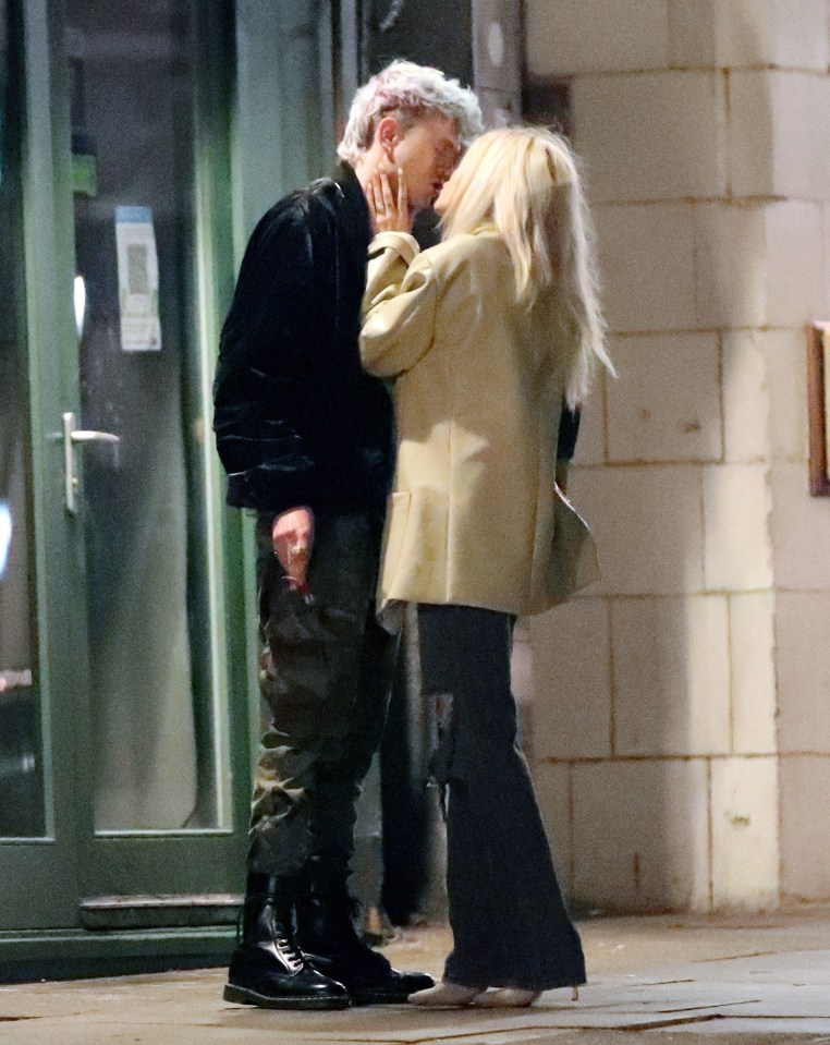 Kate Moss's younger sister Lottie seen kissing Vamps singer Tristan Evans