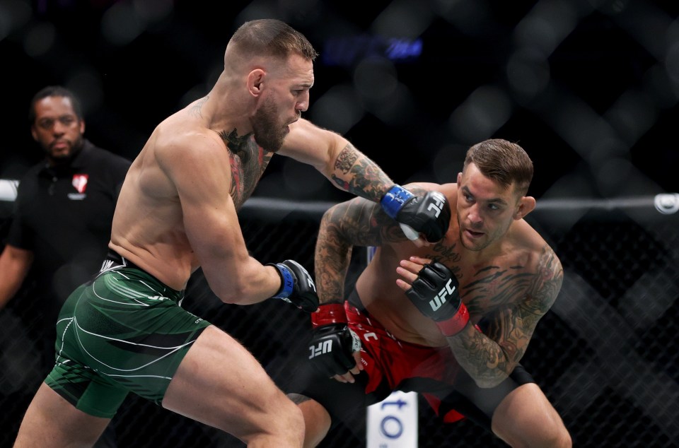 Conor McGregor came out aggressively against Dustin Poirier