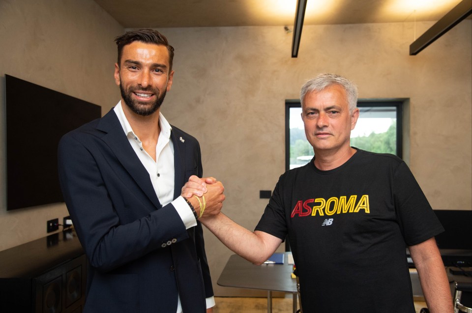 Rui Patricio with new Roma manager Jose Mourinho after joining from Wolves