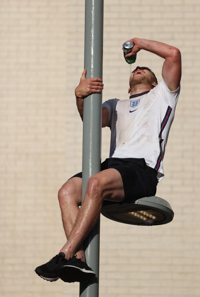 One fan going to new heights to cheer on England before the game