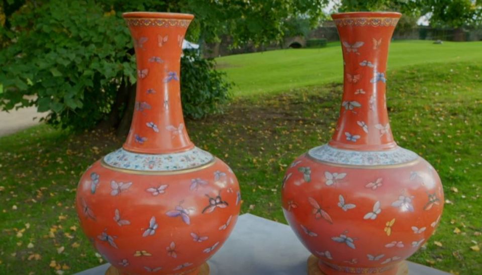 The ceramic Chinese vases