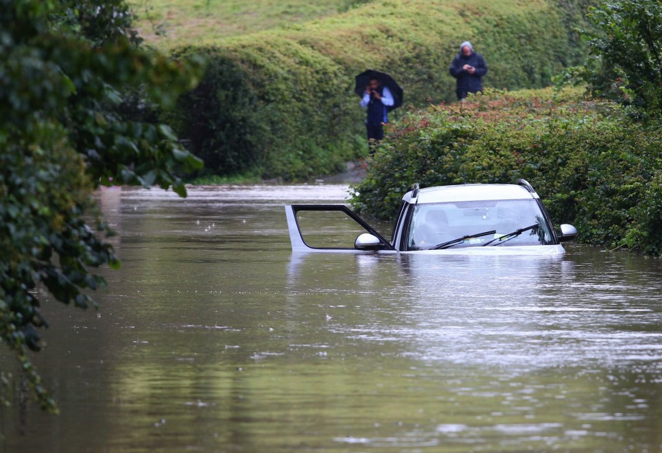 More flash flooding is expected as 100mm of rain is expected to fall in a day