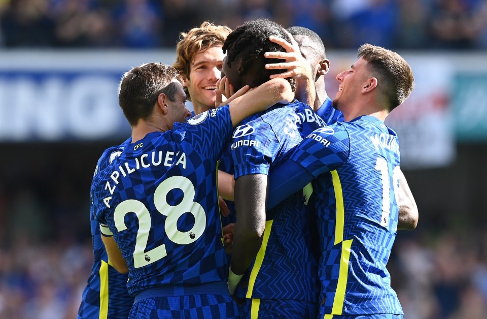 Chalobah’s teammates rushed to congratulate him on his goal