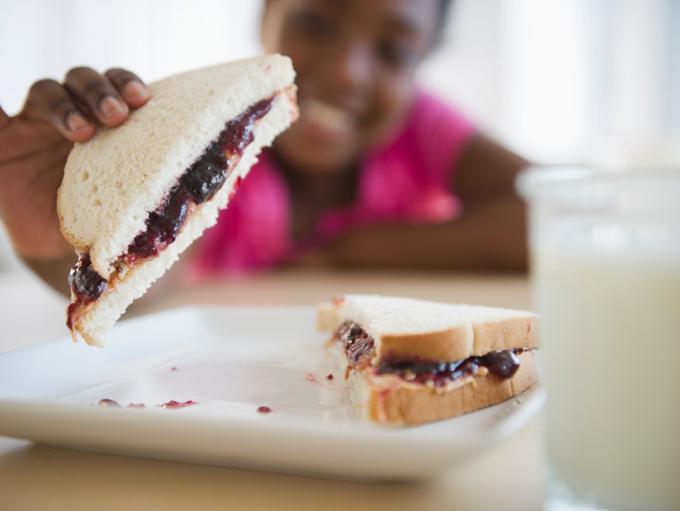 A peanut butter and jam sandwich can make you live more than half an hour extra