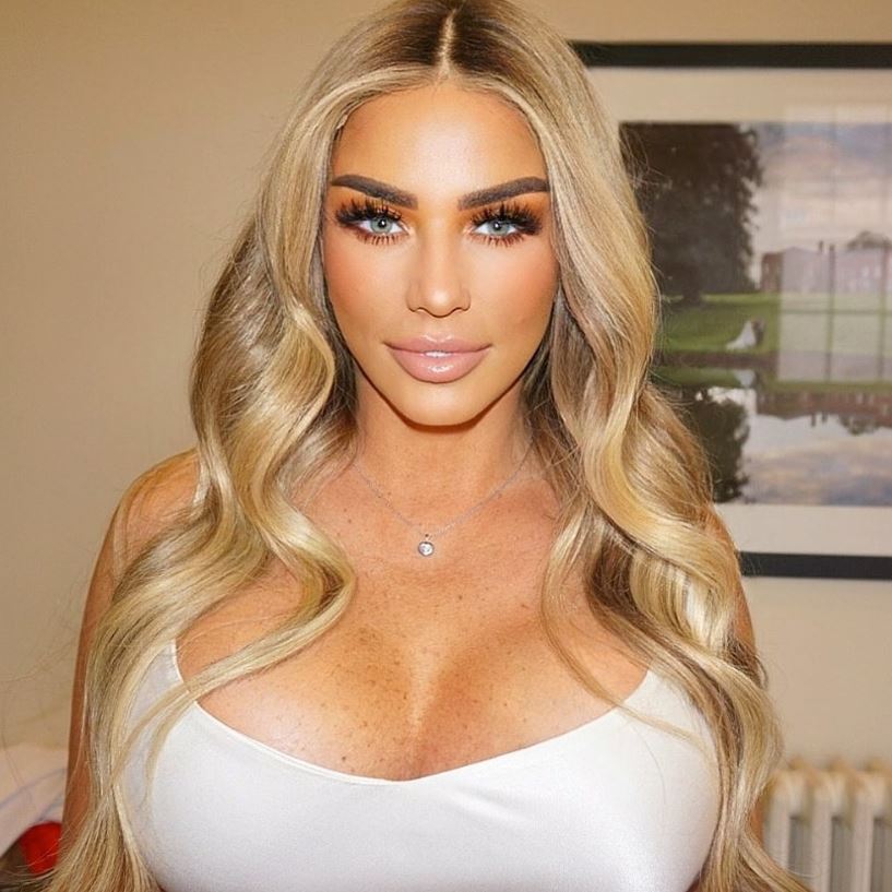 Her fans compared her new face to that of Khloe Kardashian's