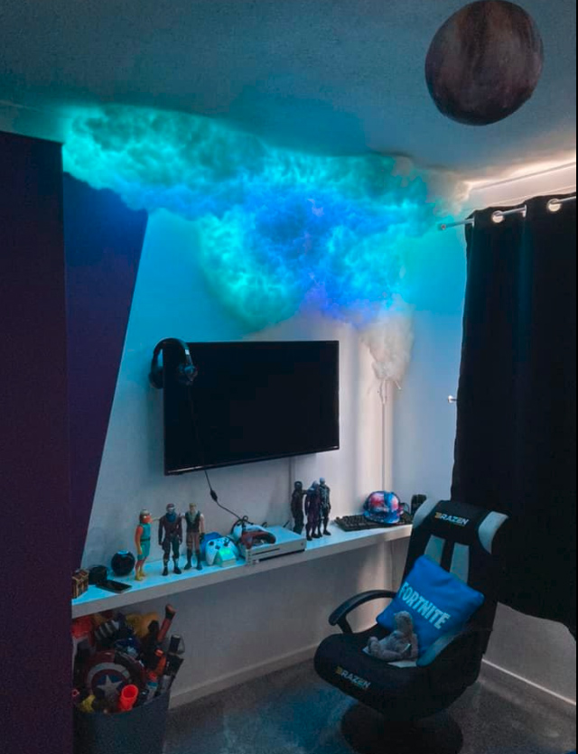 The 'cloud' lights up blue, green and purple