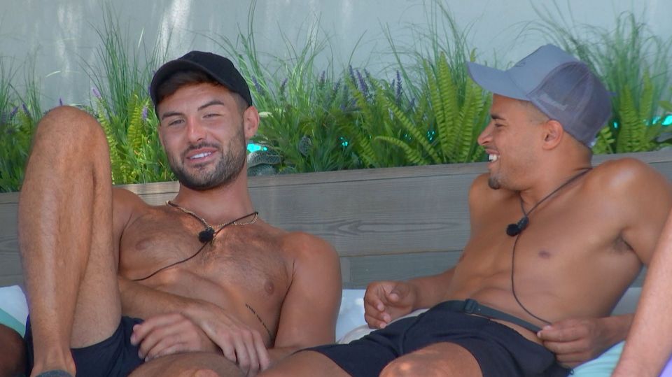 Liam tells the boys he wants to make Millie his girlfriend in the villa at some point