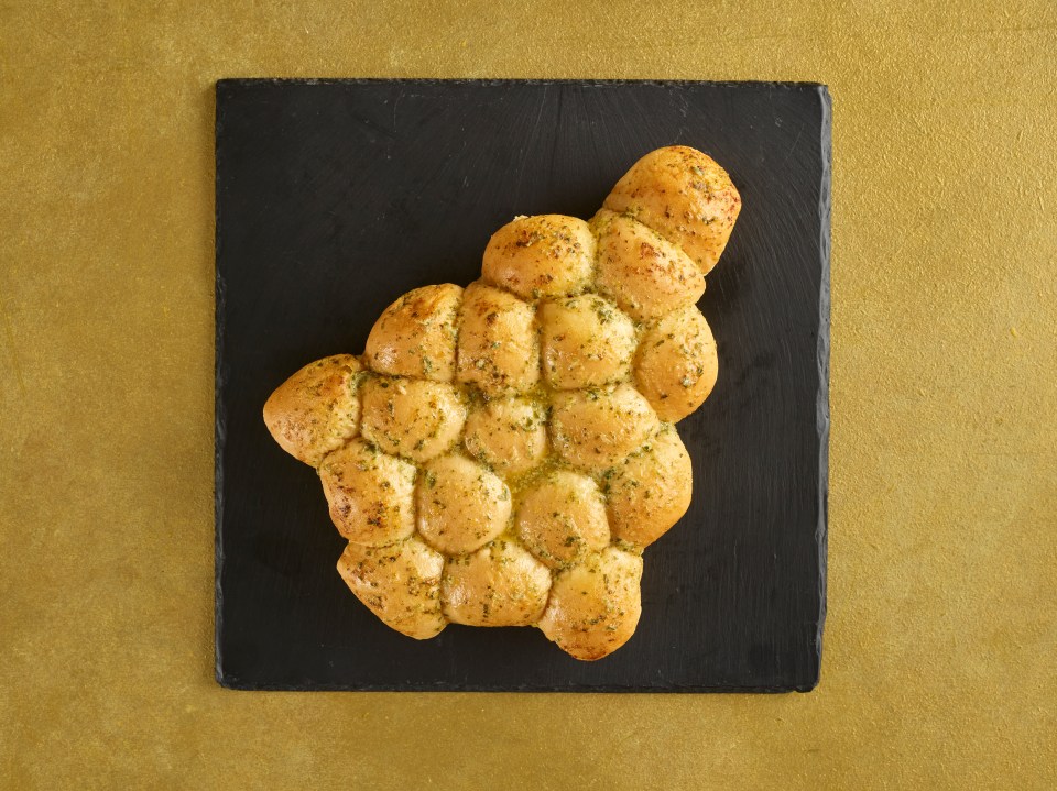 The whole family will be fighting over this doughy garlic bread