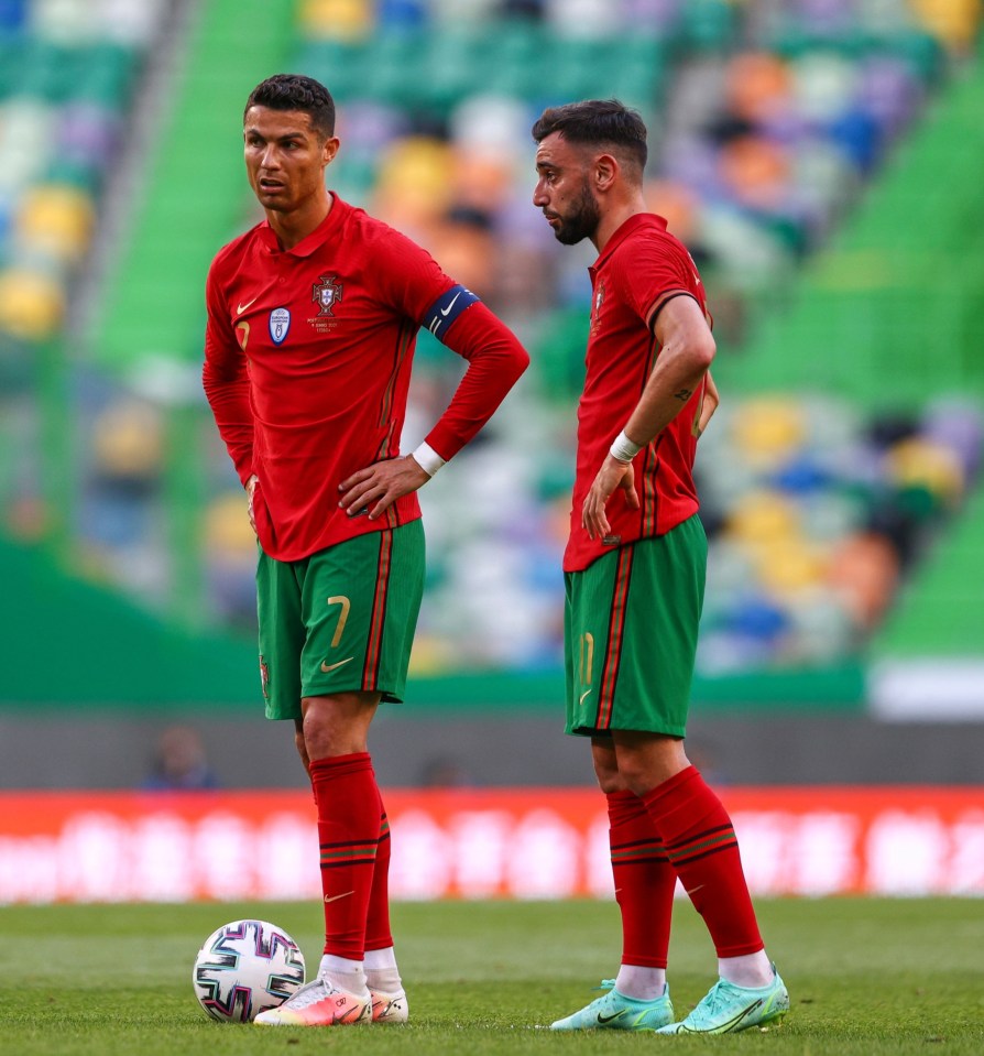 Rio Ferdinand reckons Fernandes will keep free-kicks but give up penalties to his Portugal conpatriot