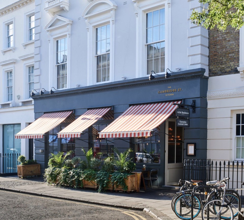 Their London hotel is just steps from Victoria station