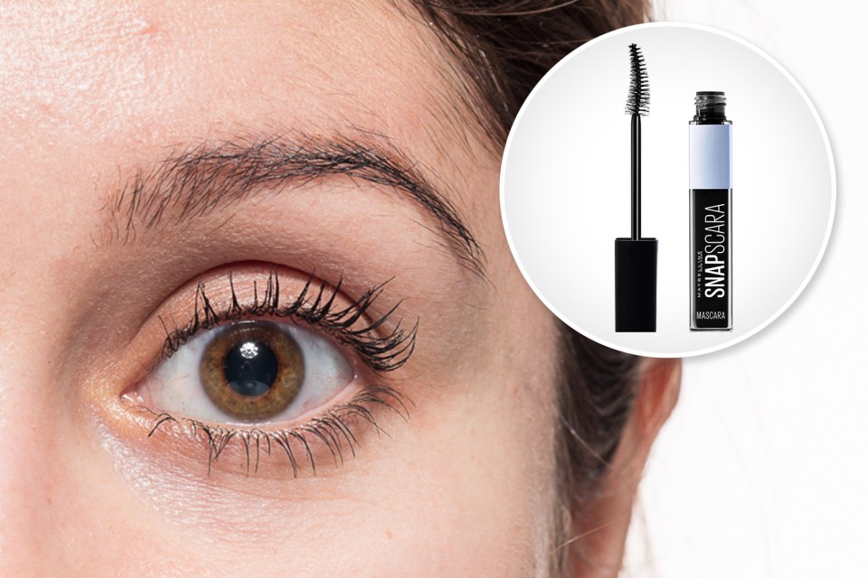 Maybelline Snapscara lives up to the claim of promising to be smudge-free