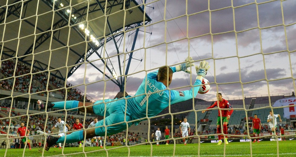 Gavin Bazunu saves Cristiano Ronaldo's penalty on Wednesday night