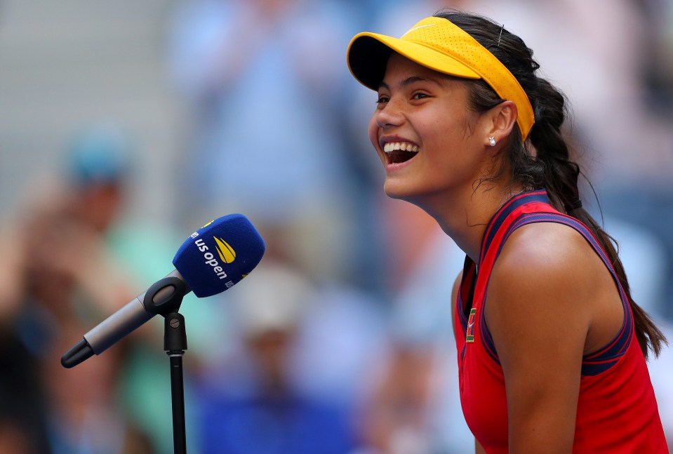 The teenager addresses the crowd after her win