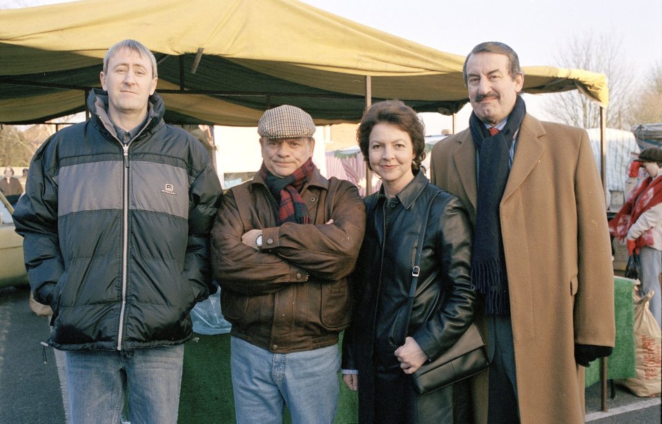 Nicholas Lyndhurst as Rodney, David Jason as Del, Tessa Peake as Raquel and John Challis as Boycie