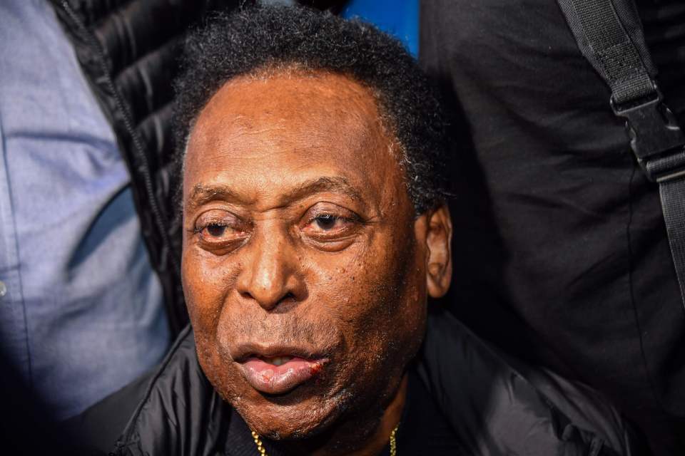 Pele has had a tumour removed from his colon