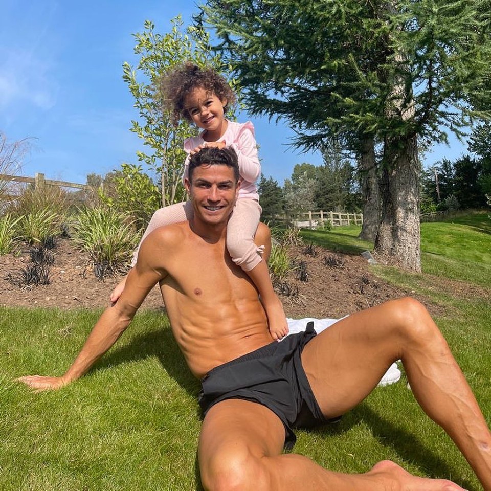 The brunette beauty has a three-year-old daughter with Ronaldo and plays mum to his other three children