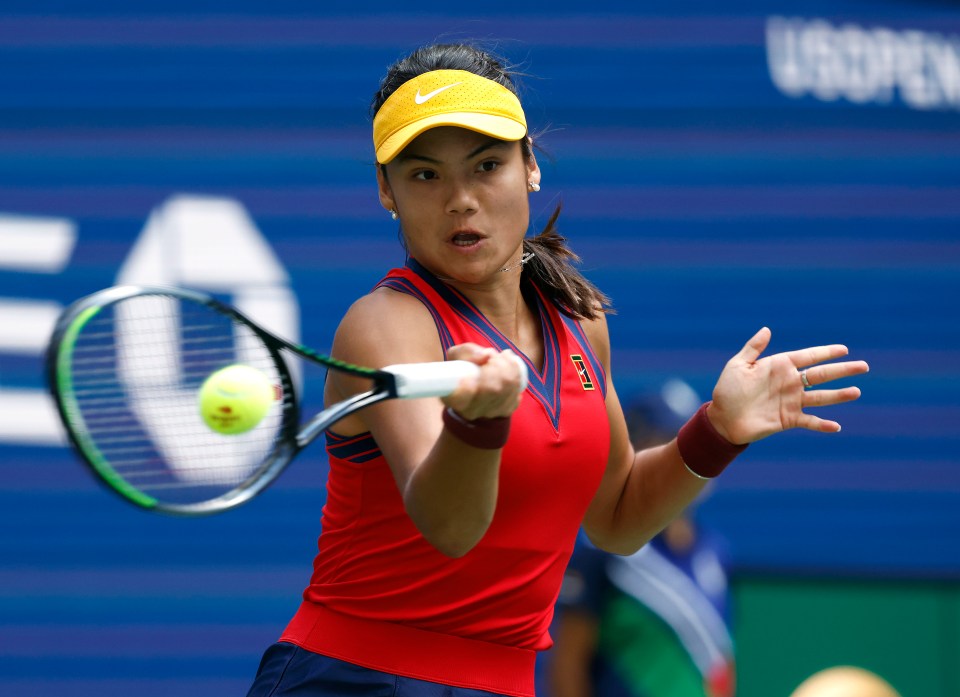 The 18-year-old Brit won 6-2 6-1 in little more than an hour on Arthur Ashe Stadium