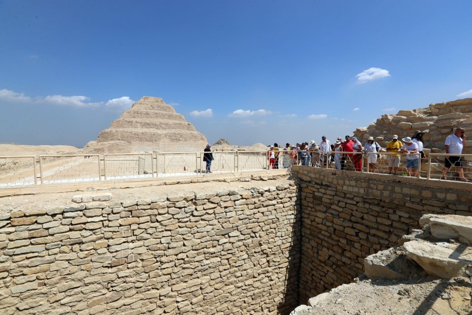 The drop down into the South Tomb is opposite the famous Step Pyramid