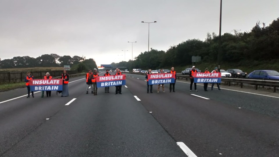 Insulate Britain blocking the M25