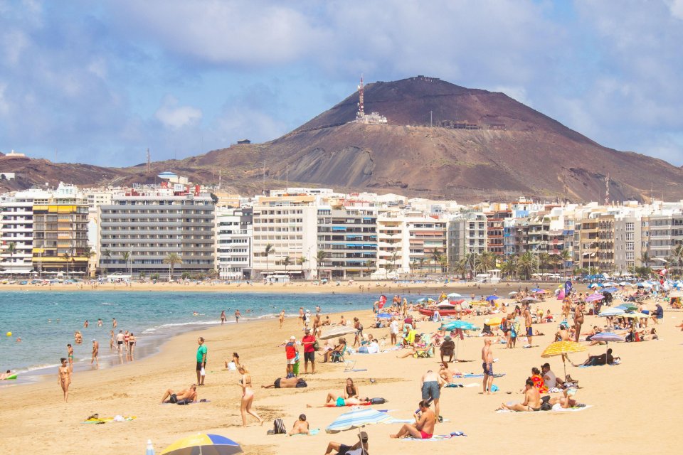 Cumbre Vieja is a mountain range in La Palma