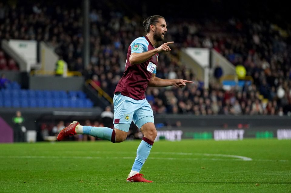 Jay Rodriguez scored all four as Burnley beat Rochdale 4-1