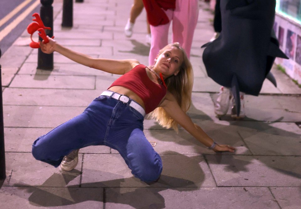 One young woman showed off her moves on the street