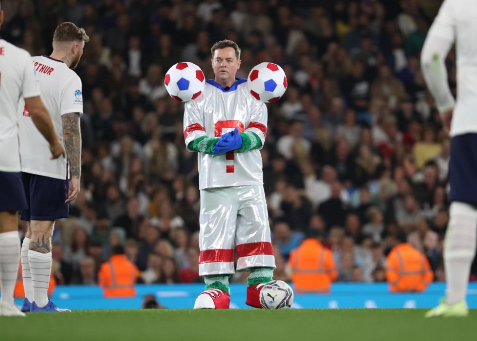 Stephen Mulhern enjoyed a short cameo appearance just after half-time