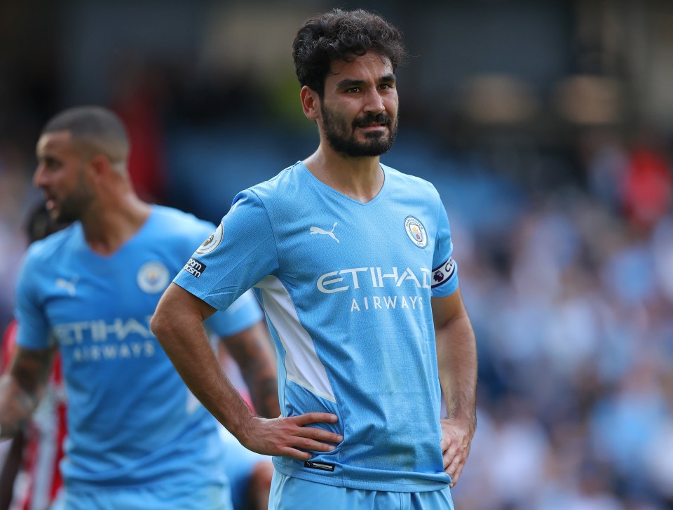 Ilkay Gundogan is auctioning off four amazing prizes to raise money for Turkey and Germany after being hit by natural disasters