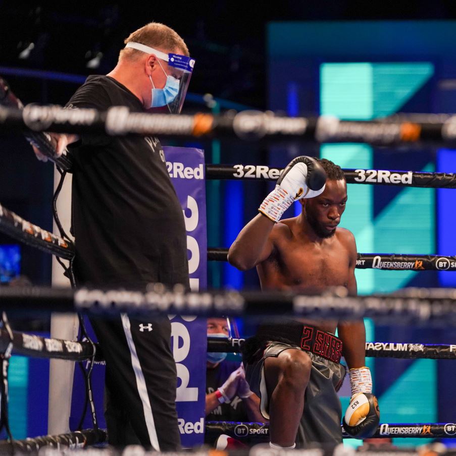 Bentley was the first British boxer to take a knee in the ring