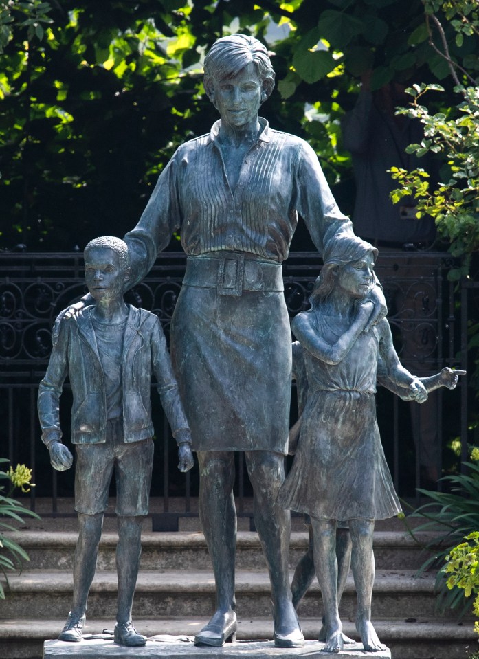 The new statue of Diana, Princess of Wales in the sunken garden at Kensington Palace