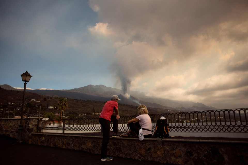 TUI has cancelled holidays to La Palma as the volcano continues to erupt