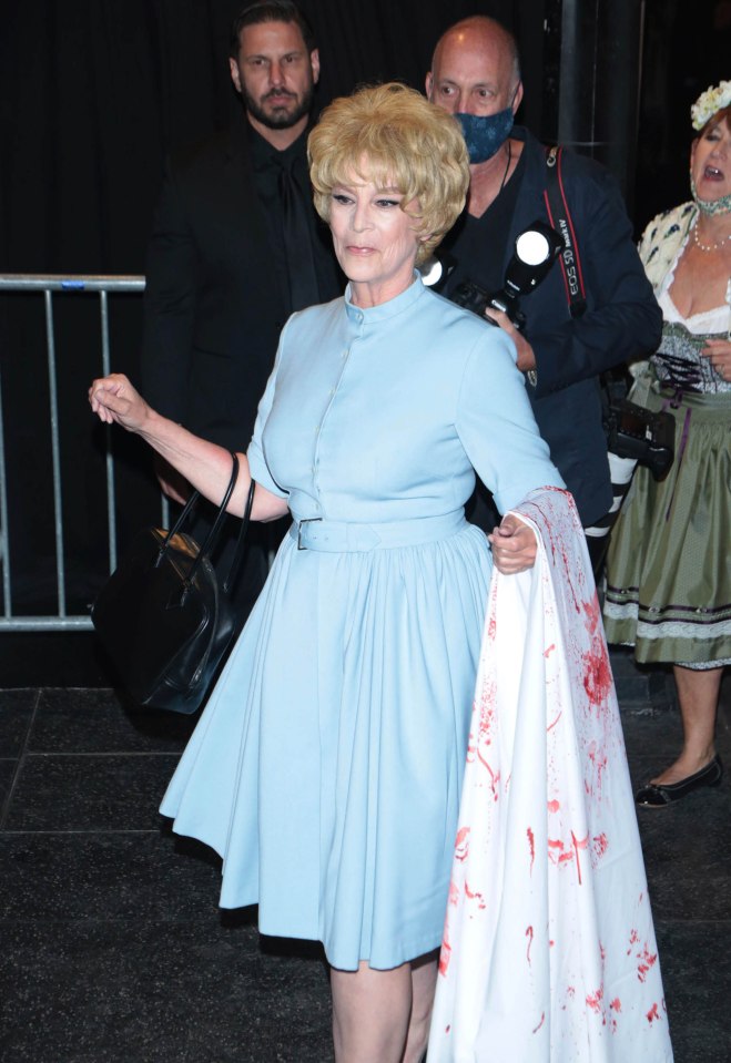 Jamie dressed up as her mother’s character Marion Crane in the 1960 horror Psycho, as she donned a blue dress and wig