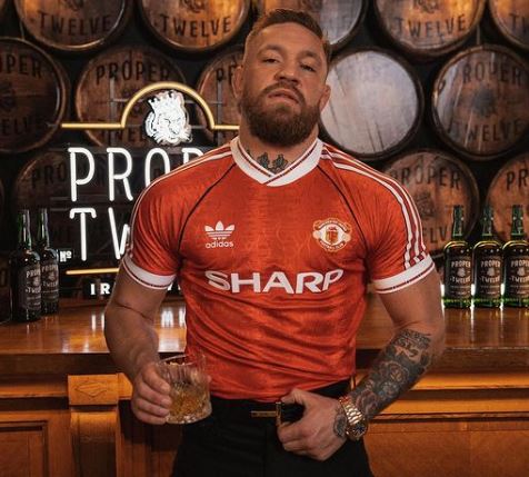 Conor McGregor  invited Sir Alex Ferguson for a drink