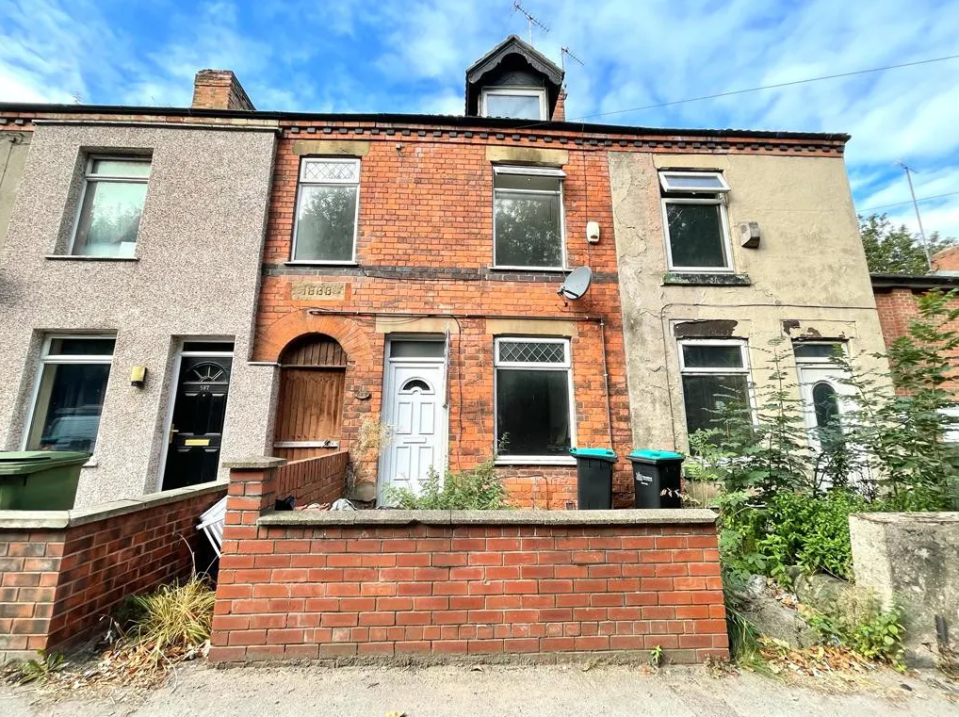 This three-bed house in Nottinghamshire has a guide price of £19,000