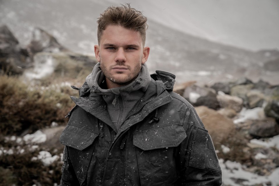 Jeremy Irvine shared the news of his awkward ailment with his pal Sam Thompson