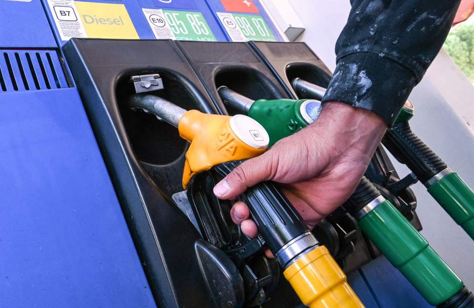 Diesel prices have levelled out at 4.5p per litre above the cost of petrol