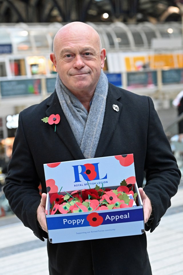 Ross Kemp led 2,000 proud poppy sellers in London yesterday