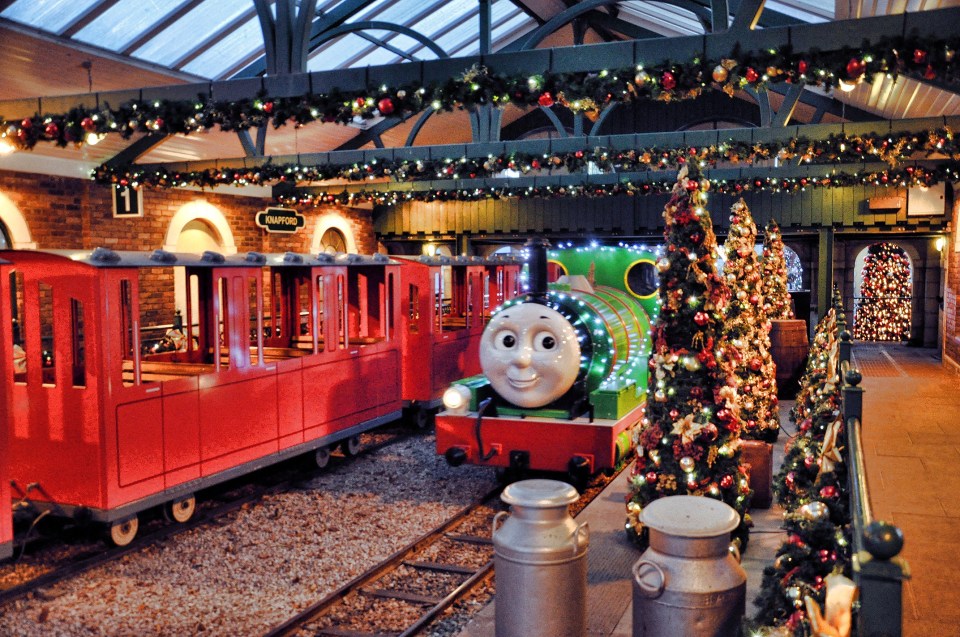 Christmas at Drayton manor Park will feature live shows, decorations, falling snow, a new magical Grotto experience and an all-new festive show