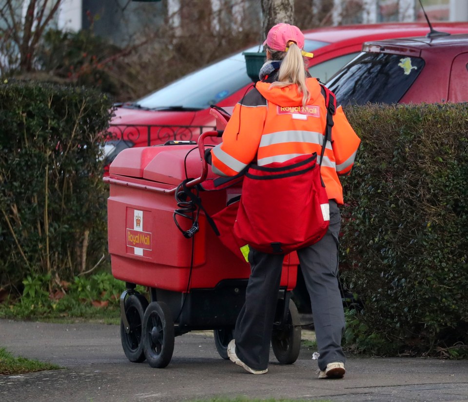 Royal Mail is trialling a seven-day-a-week service