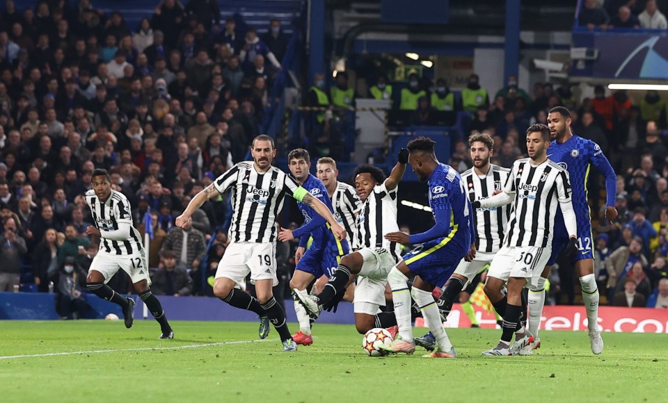 Hudson-Odoi made it 3-0 just moments later