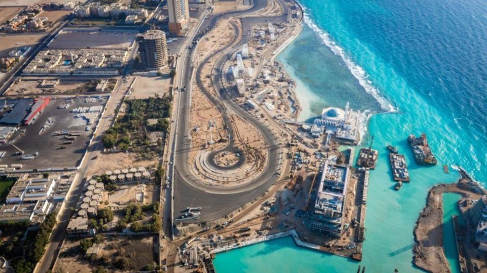 Drone shot showing the Jeddah Corniche Circuit and it's proximity to the sea