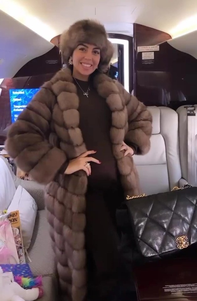 Georgina Rodriguez was dressed head to toe in winter clothing on a private jet