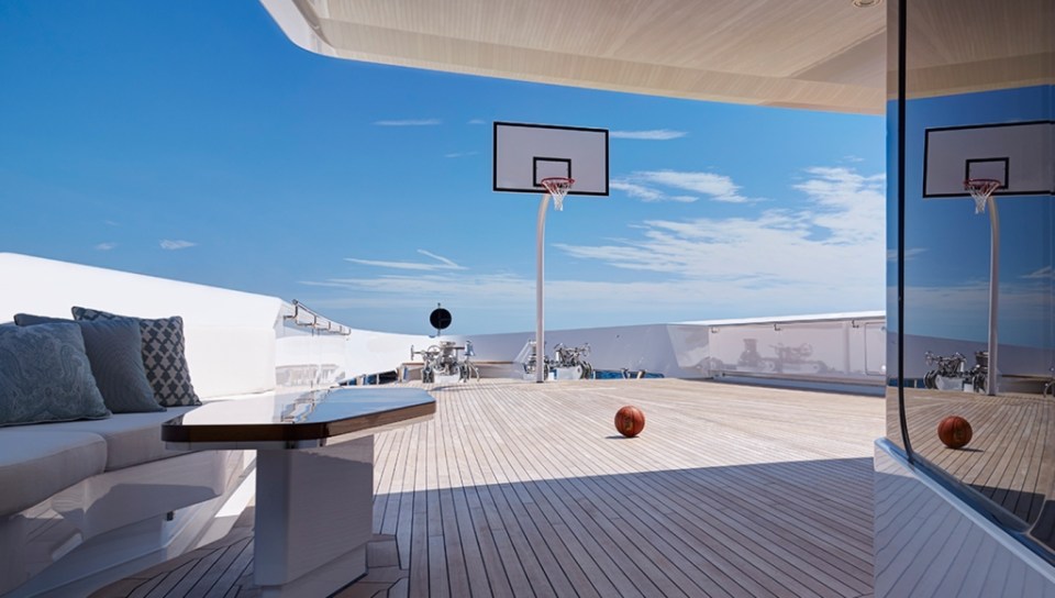 Incredibly, Jordan’s yacht boasts its own basketball court