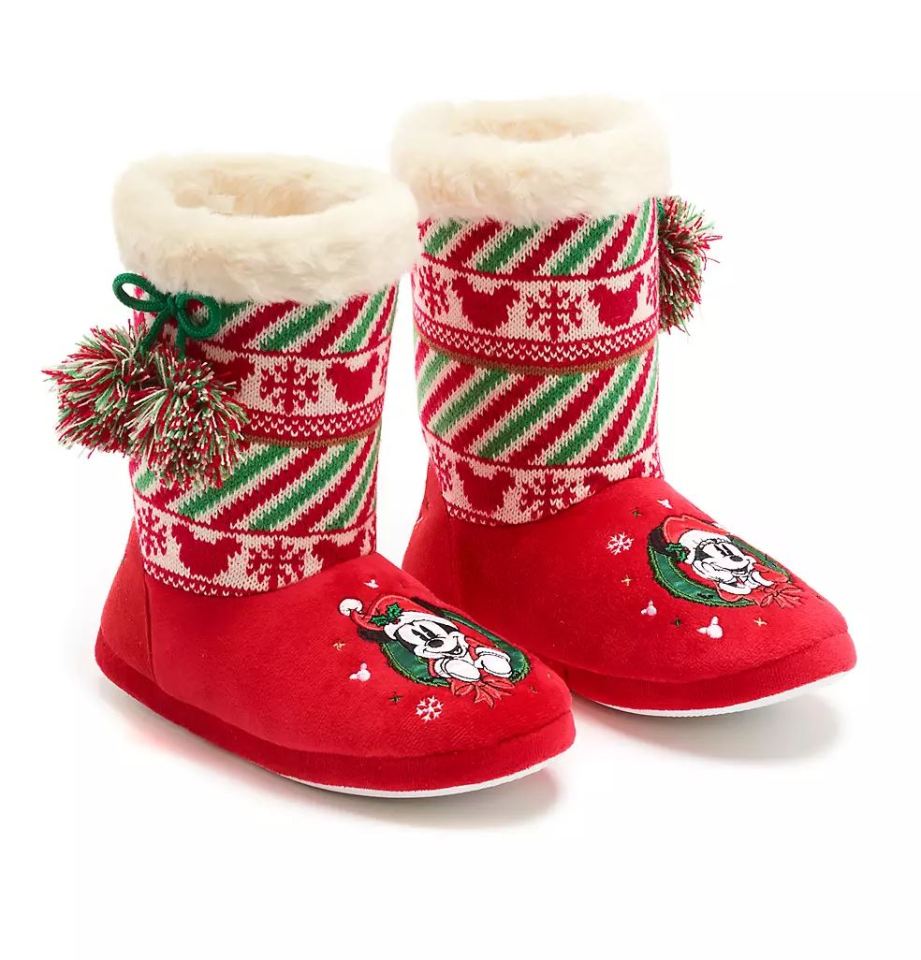 These will keep toes snuggly warm and festive