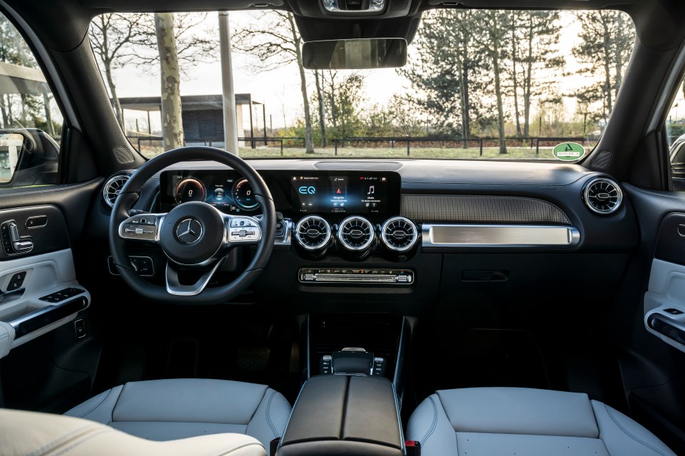 The EQB has a stylish dashboard that has well-made fitments and is also blessed with Merc’s big-screen systems