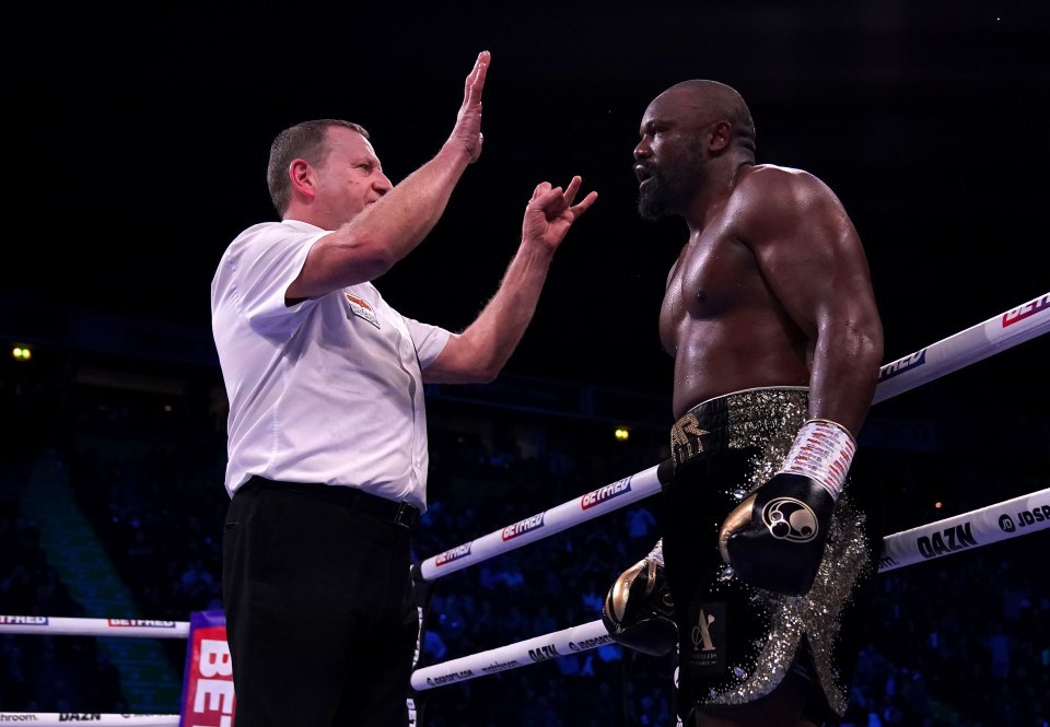 Parker gave the Brit two standing counts and dropped him once but Chisora valiantly fought on